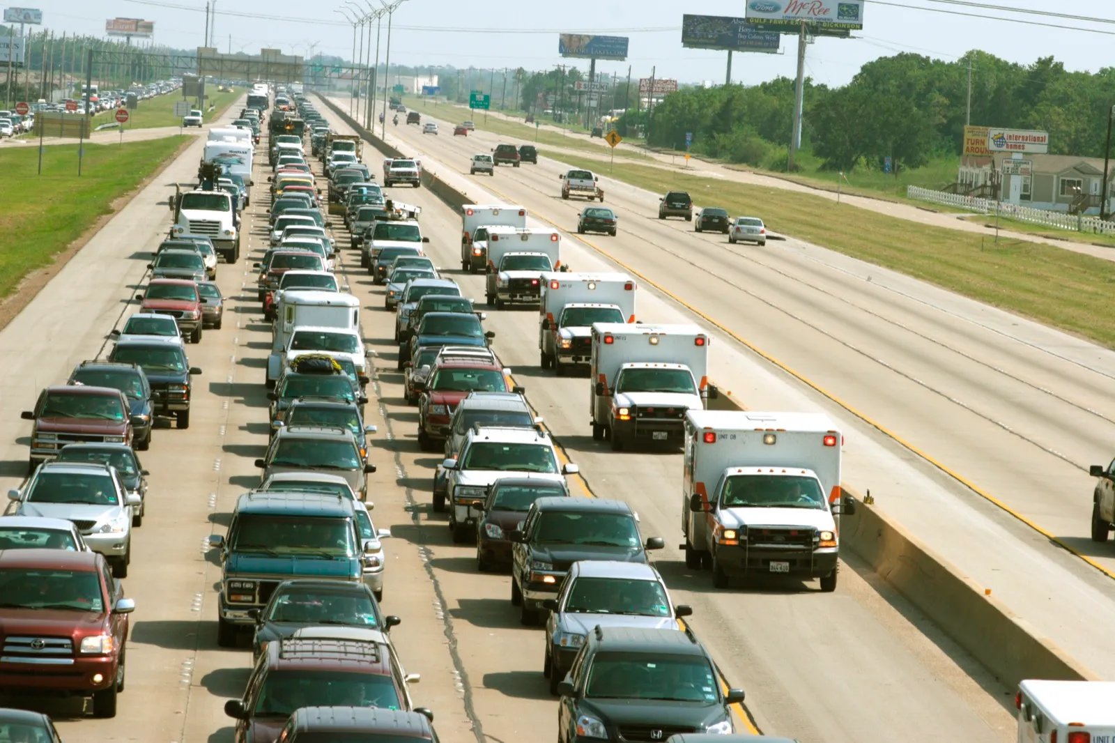 Bumper-to-bumper evacuation traffic leaving the Houston area before Hurricane Rita
